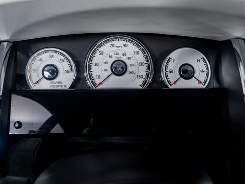 Used 2019 Rolls-Royce Wraith image 37