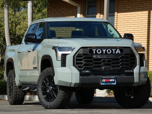 Used 2024 Toyota Tundra Limited image 3