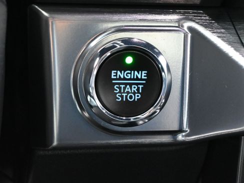 Used 2022 Ford F150 Lariat RWD image 20
