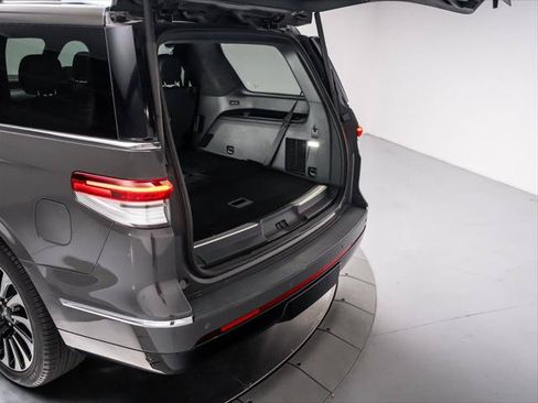 New 2024 Lincoln Navigator Black Label AWD/4WD image 32