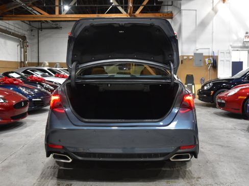 Used 2019 Toyota Avalon Limited image 48