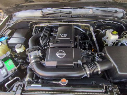 Used 2019 Nissan Frontier SV w/ Value Truck Package image 11