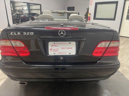Used 2002 Mercedes-Benz CLK 320 Cabriolet image 9