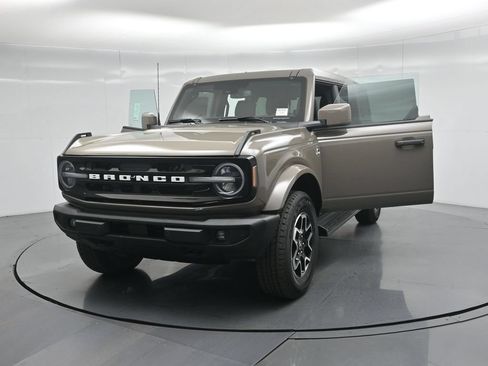 New 2026 Ford Bronco Outer Banks AWD/4WD image 26