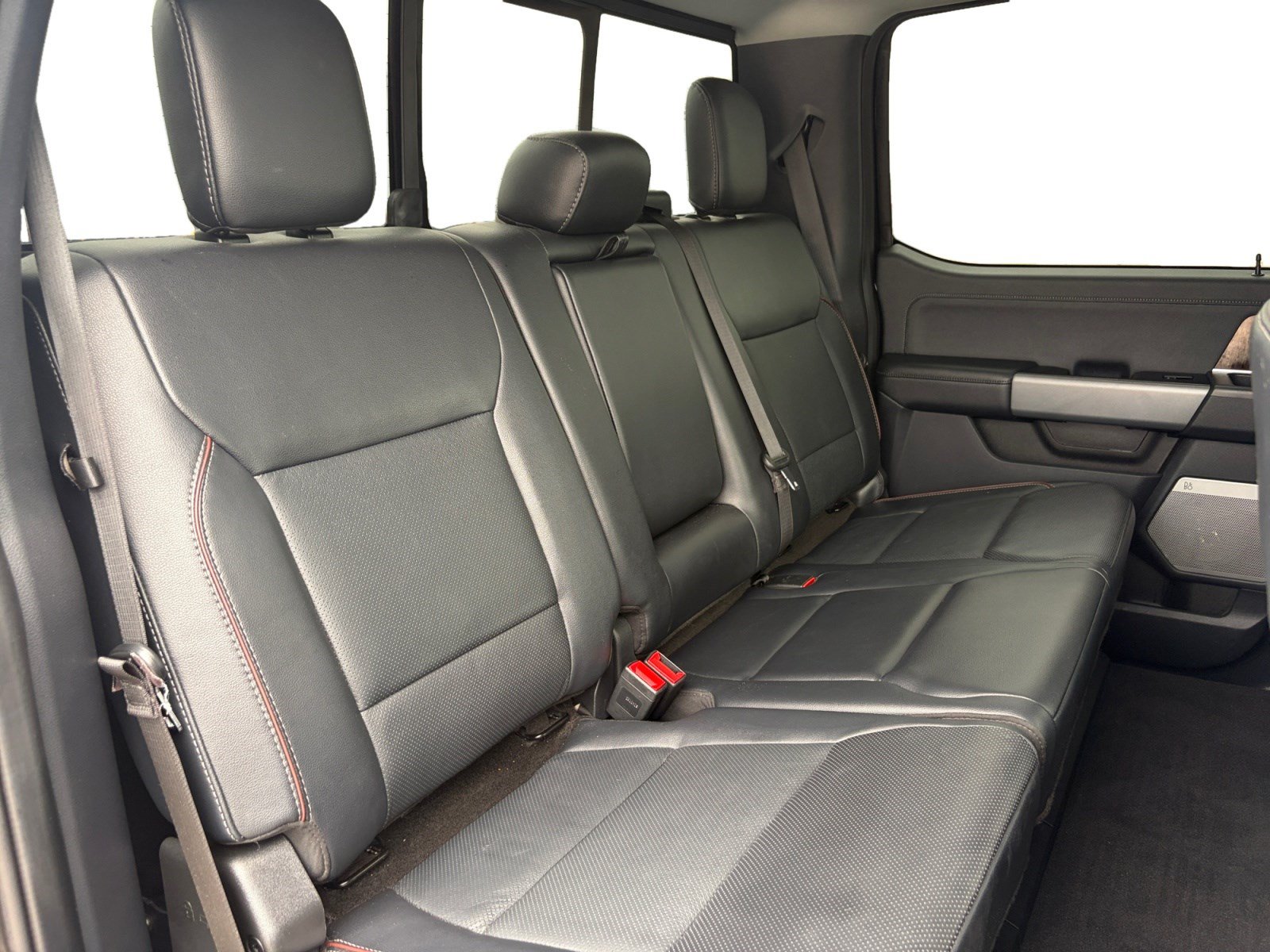 Used 2023 Ford F250 Lariat w/ Lariat Ultimate Package AWD/4WD image 22