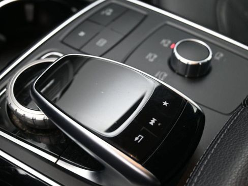 Used 2017 Mercedes-Benz GLE 350 4MATIC image 7