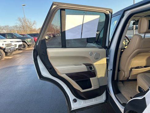 Used 2015 Land Rover Range Rover Supercharged AWD/4WD image 16