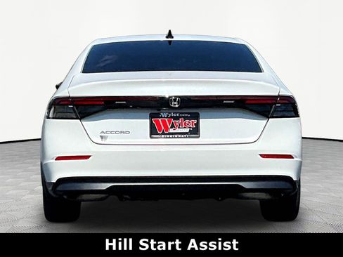 Used 2025 Honda Accord SE image 5