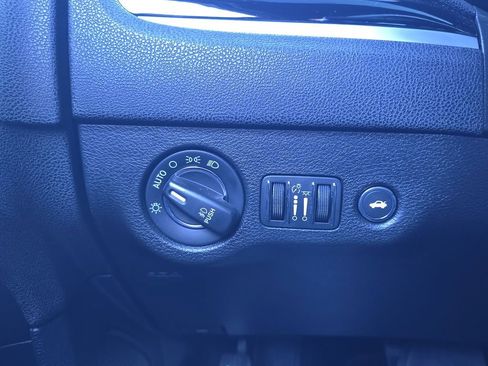 Used 2019 Chrysler 300 S w/ S Model Appearance Package image 15