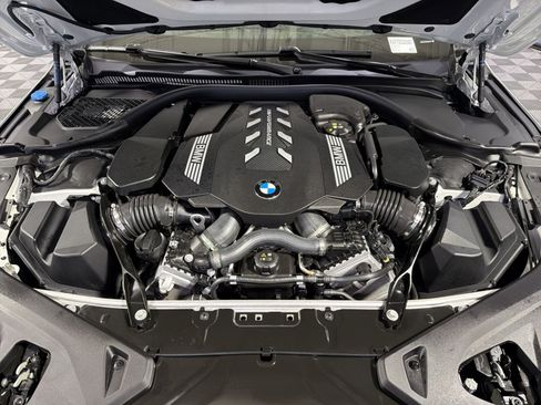 Used 2025 BMW M850i xDrive Coupe w/ M Carbon Exterior Package AWD/4WD image 32