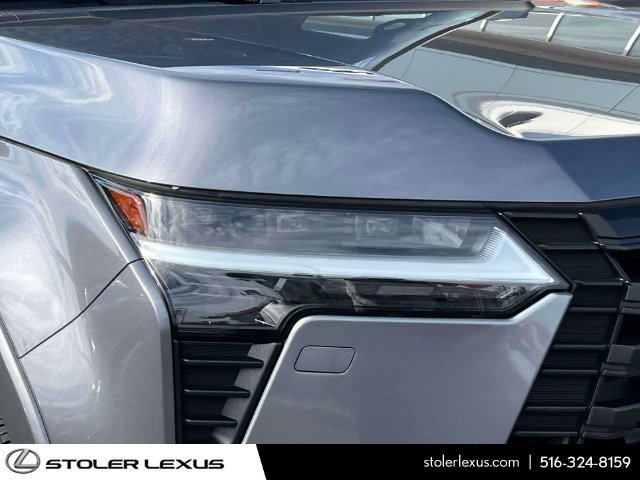 Used 2024 Lexus GX 550 w/ Cold Area Package AWD/4WD image 13
