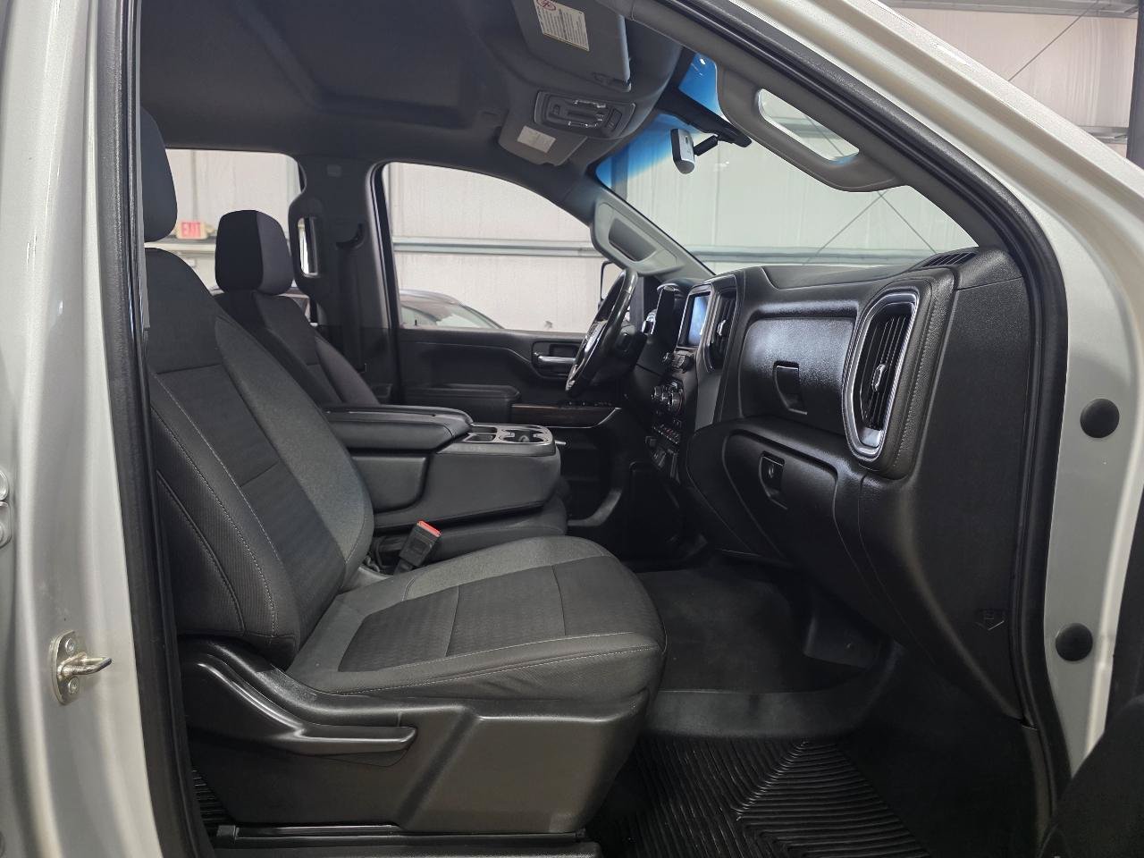 Used 2022 Chevrolet Silverado 3500 LT w/ Convenience Package AWD/4WD image 21