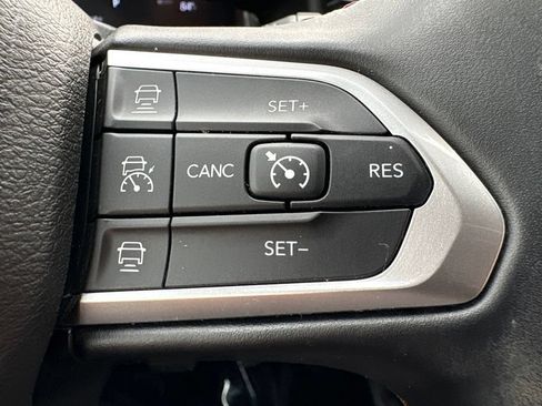 Used 2022 Jeep Compass Limited w/ Elite Group AWD/4WD image 27