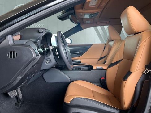 Certified 2025 Lexus ES 350 w/ Premium Package FWD image 7