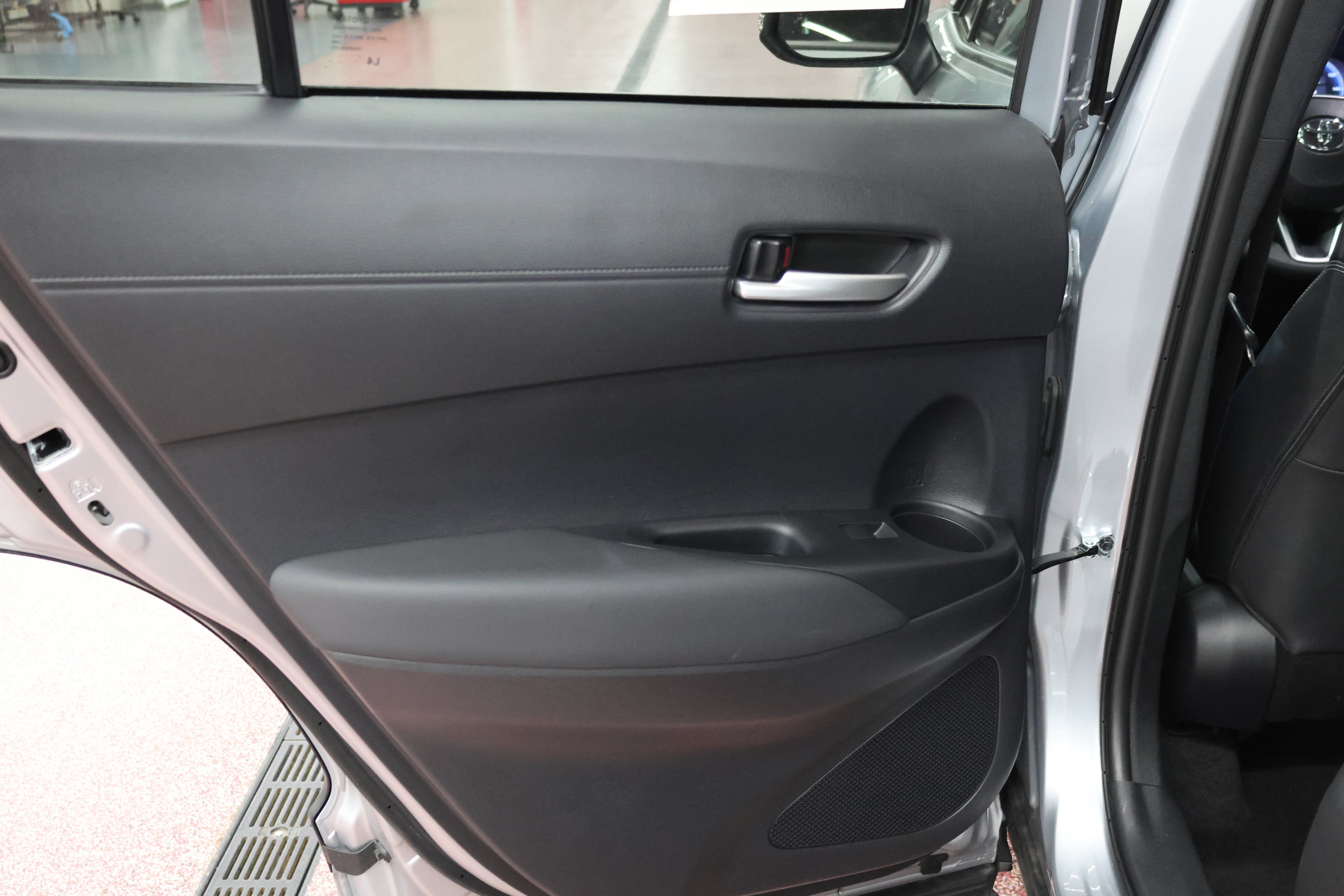 Certified 2026 Toyota Corolla Cross XLE FWD image 14