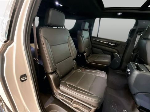 Used 2021 GMC Yukon XL Denali RWD image 19