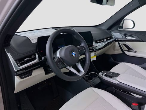 New 2026 BMW X1 xDrive28i w/ Convenience Package image 10