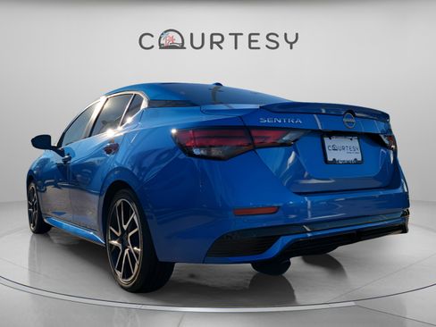 Certified 2025 Nissan Sentra SR image 2