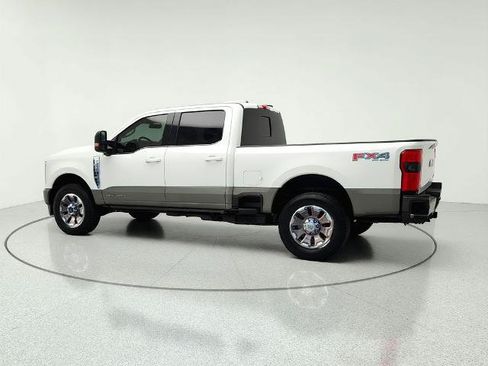 Certified 2023 Ford F250 King Ranch w/ FX4 Off-Road Package AWD/4WD image 5