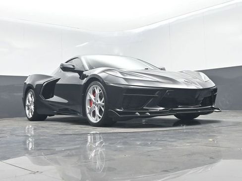 Used 2020 Chevrolet Corvette Stingray Premium Cpe w/ 3LT Preferred Equipment Group RWD image 43