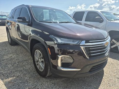 Used 2022 Chevrolet Traverse LT FWD image 3
