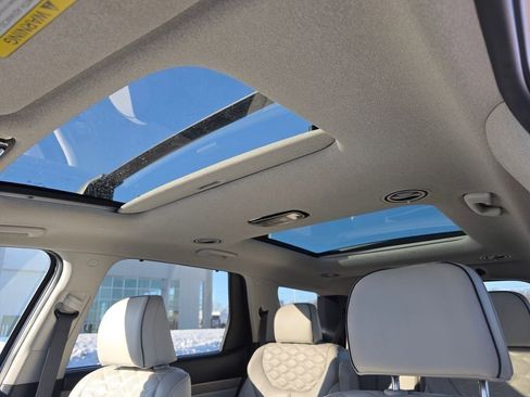 Used 2022 Hyundai Palisade Limited image 2