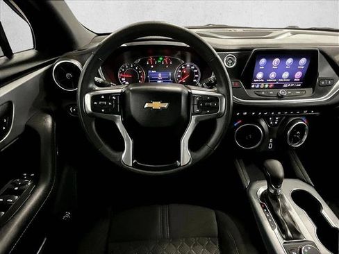 Used 2022 Chevrolet Blazer LT FWD image 7