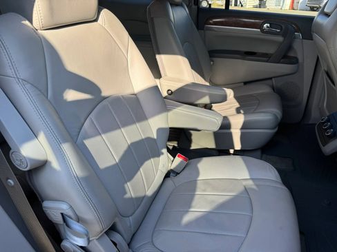 Used 2011 Buick Enclave CXL w/ Trailering Provision Package image 25