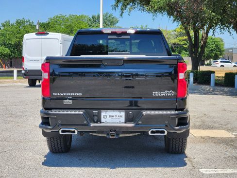 Used 2021 Chevrolet Silverado 1500 High Country w/ Technology Package AWD/4WD image 33