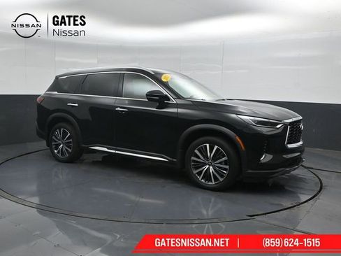 Used 2023 INFINITI QX60 Sensory w/ Cargo Package AWD/4WD image 4