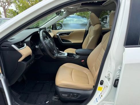 Used 2021 Toyota RAV4 XLE Premium AWD/4WD image 11