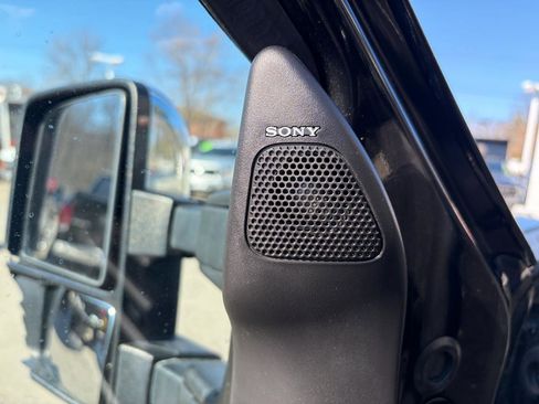 Used 2015 Ford F350 Lariat w/ Lariat Ultimate Package image 29