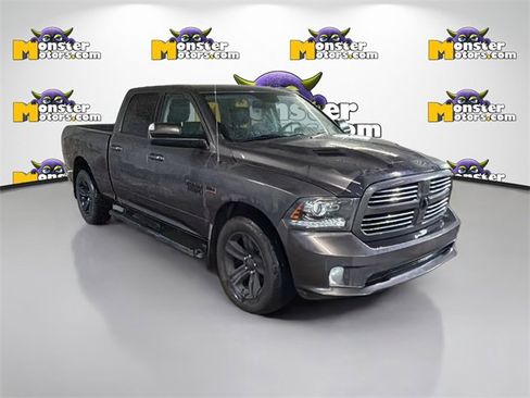 Used 2017 RAM 1500 Sport image 3