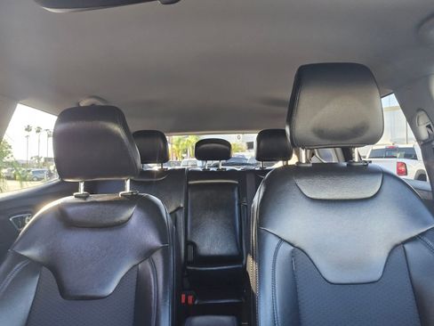 Used 2022 Jeep Compass Latitude image 28