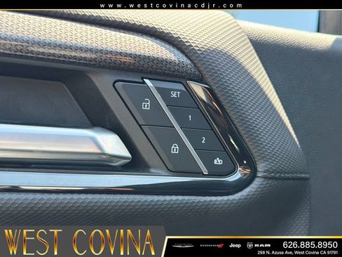Used 2023 Chevrolet Silverado 1500 ZR2 w/ Technology Package AWD/4WD image 20