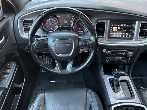 Used 2022 Dodge Charger SXT w/ Leather Interior Group RWD image 15