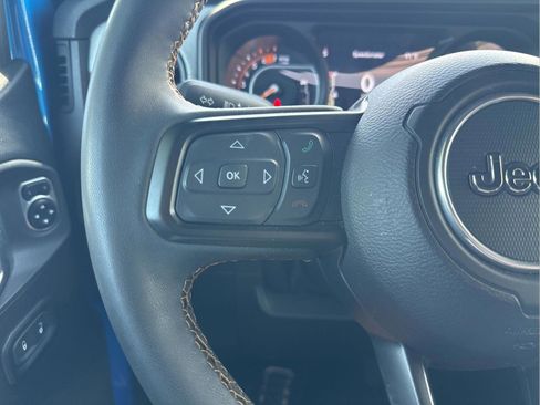 Used 2024 Jeep Wrangler Sport AWD/4WD image 12
