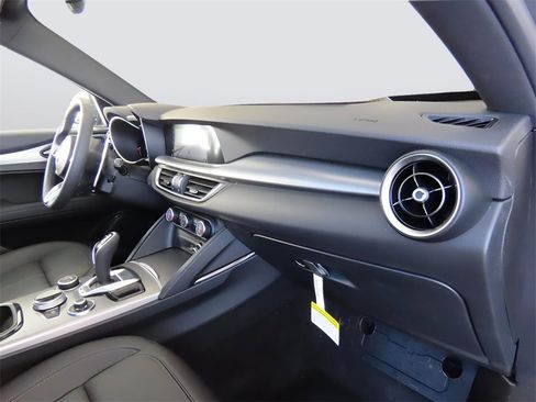 New 2025 Alfa Romeo Stelvio Sprint w/ Convenience Package image 11