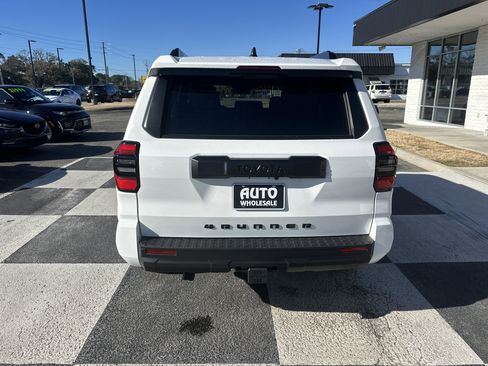 Used 2026 Toyota 4Runner SR5 image 4