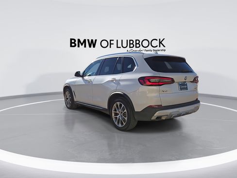 Used 2023 BMW X5 xDrive40i w/ Premium Package image 6