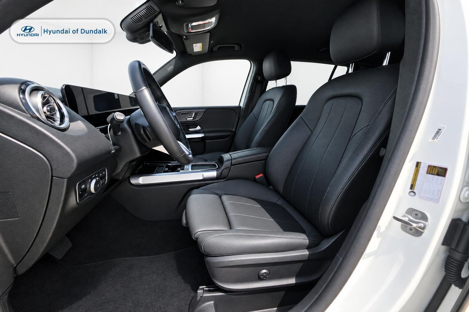 Used 2024 Mercedes-Benz GLB 250 4MATIC image 7