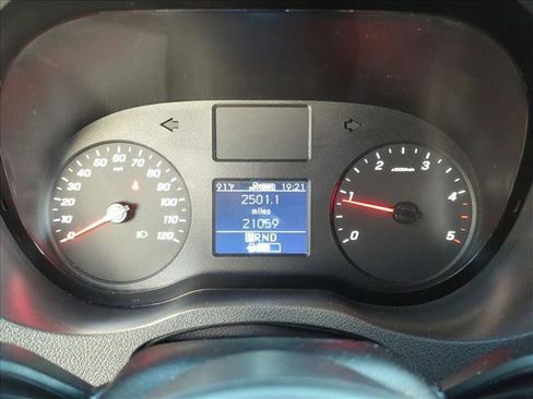 Used 2022 Mercedes-Benz Sprinter 2500 image 11