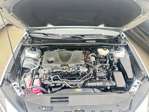 Used 2025 Toyota Camry LE image 32