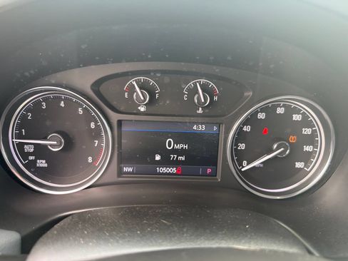 Used 2023 Buick Enclave Essence FWD image 18