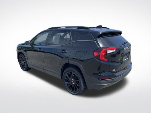 Used 2023 GMC Terrain SLE w/ Driver Convenience Package AWD/4WD image 3