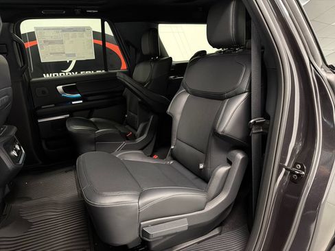 New 2027 Ford Expedition Max Platinum w/ Stealth Performance Package AWD/4WD image 11