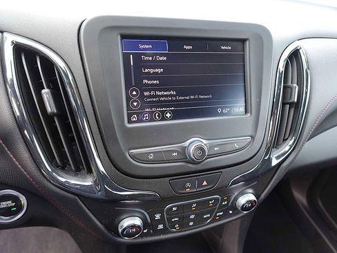 Used 2022 Chevrolet Equinox RS AWD/4WD image 19