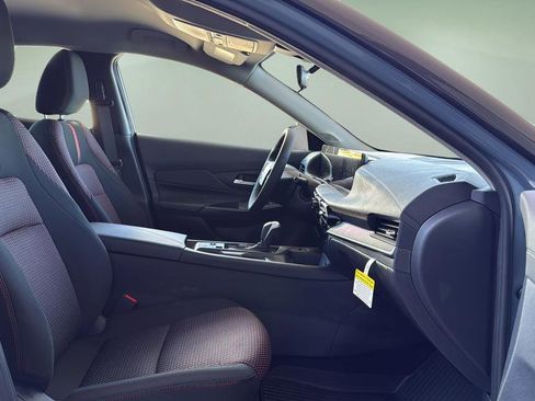 New 2026 Nissan Sentra SR FWD image 14