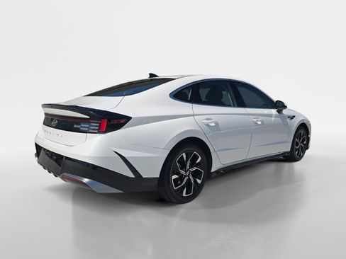 Certified 2025 Hyundai Sonata SEL FWD image 3