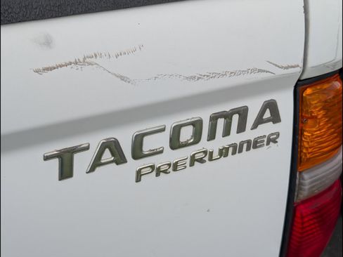 Used 2004 Toyota Tacoma PreRunner RWD image 7
